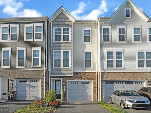 14470 Nebbiolo Dr, Gainesville, VA 20155