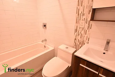 Rented by Clove Realty LLC