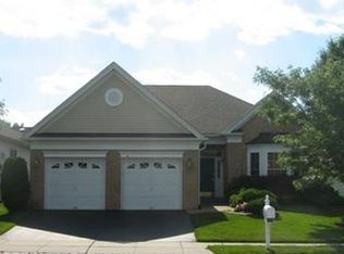 28 Crenshaw Ct, Monroe Township, NJ 08831