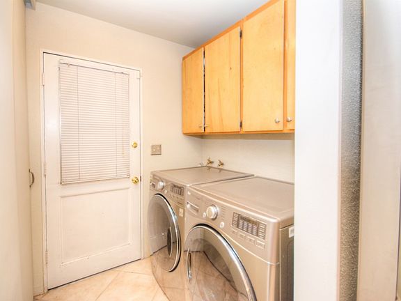 4th image of 20707 Belshire Ave