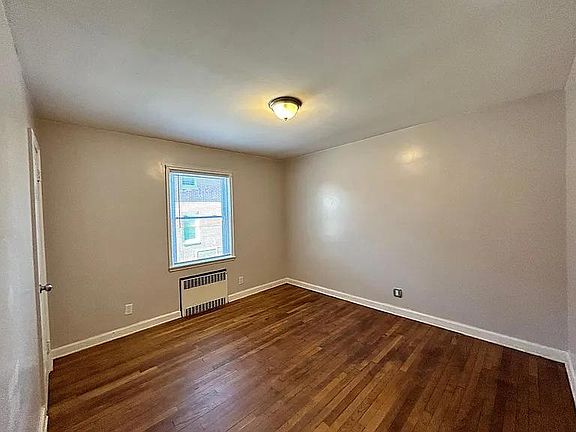 5th image of 353 N Grove St Floor 2