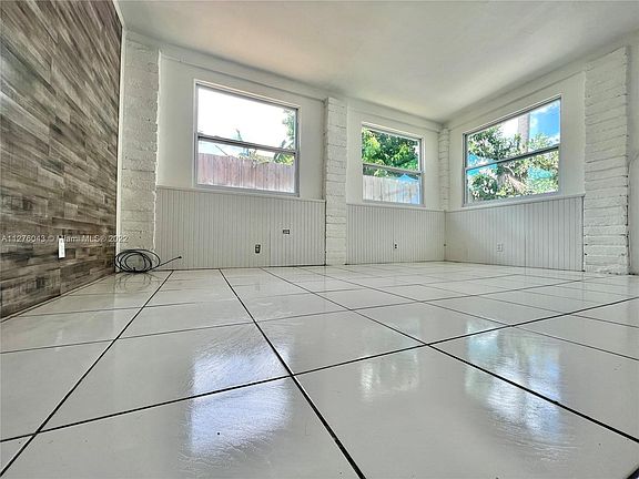 3rd image of 2608 NW 26th St #3