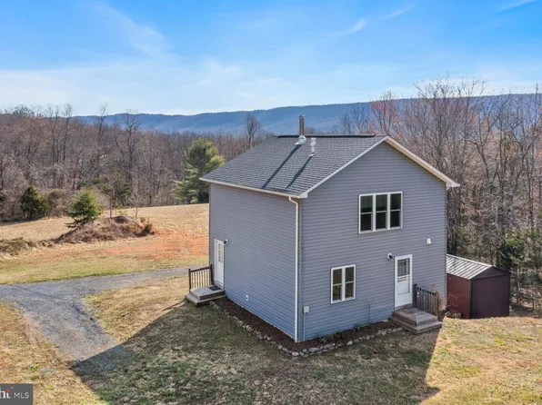 625 Bonnet Hill Rd, Maurertown, VA 22644
