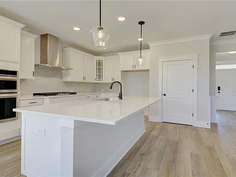 6904 Lancelot Ct — Photo 17