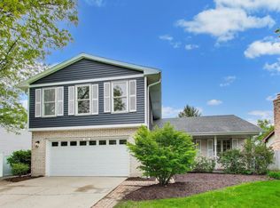 1101 Oakwood Dr, Westmont, IL 60559