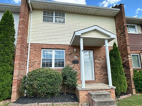 142 Cadle Dr, Charleston, WV 25313