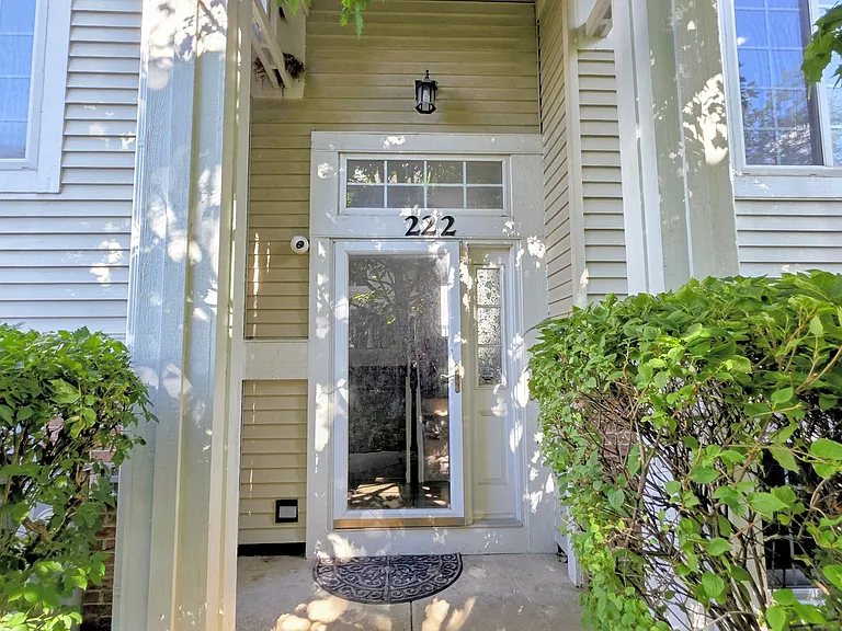 222 Polo Club Dr — Photo 2
