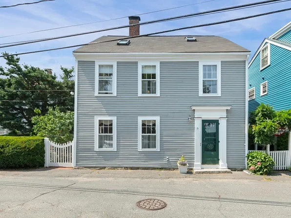 21 Mechanic St, Marblehead, MA 01945