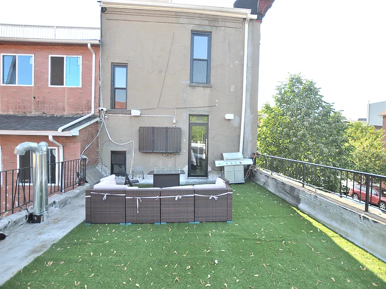 216 Madison St #1F — Photo 7