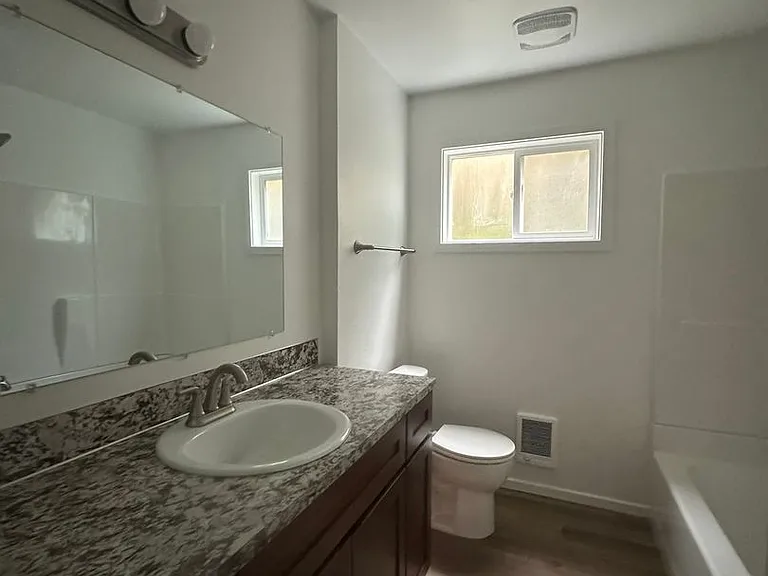 1351 NE 162nd Ave — Photo 11