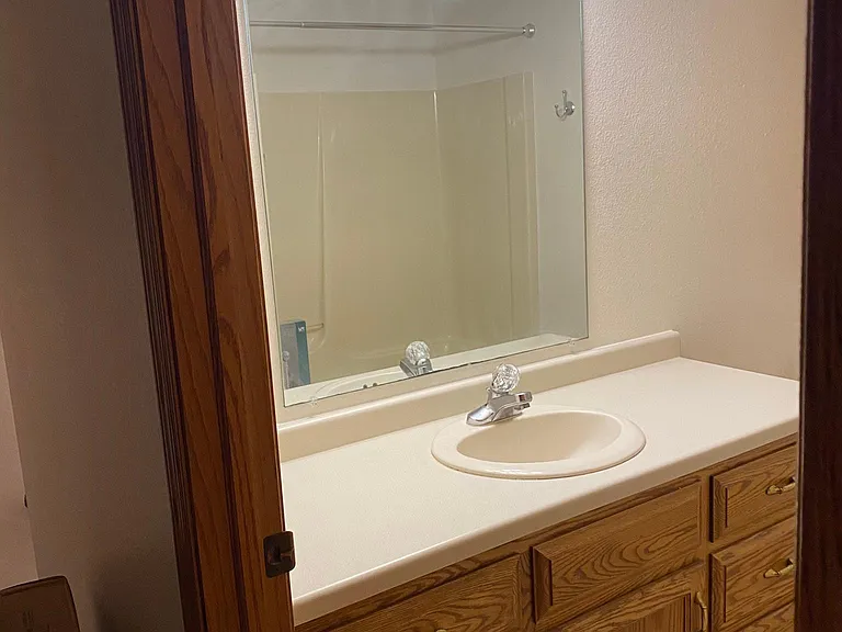 Upper Bathroom