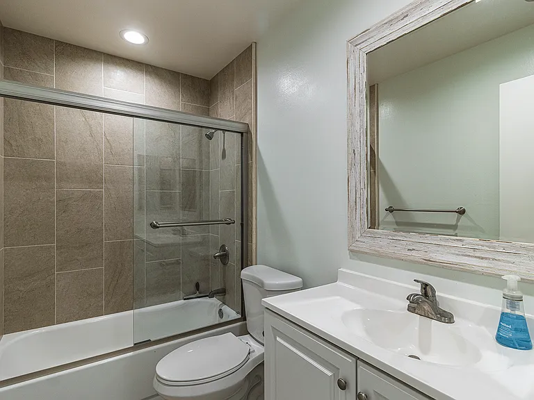 3637 Glendon Ave #105 — Photo 14
