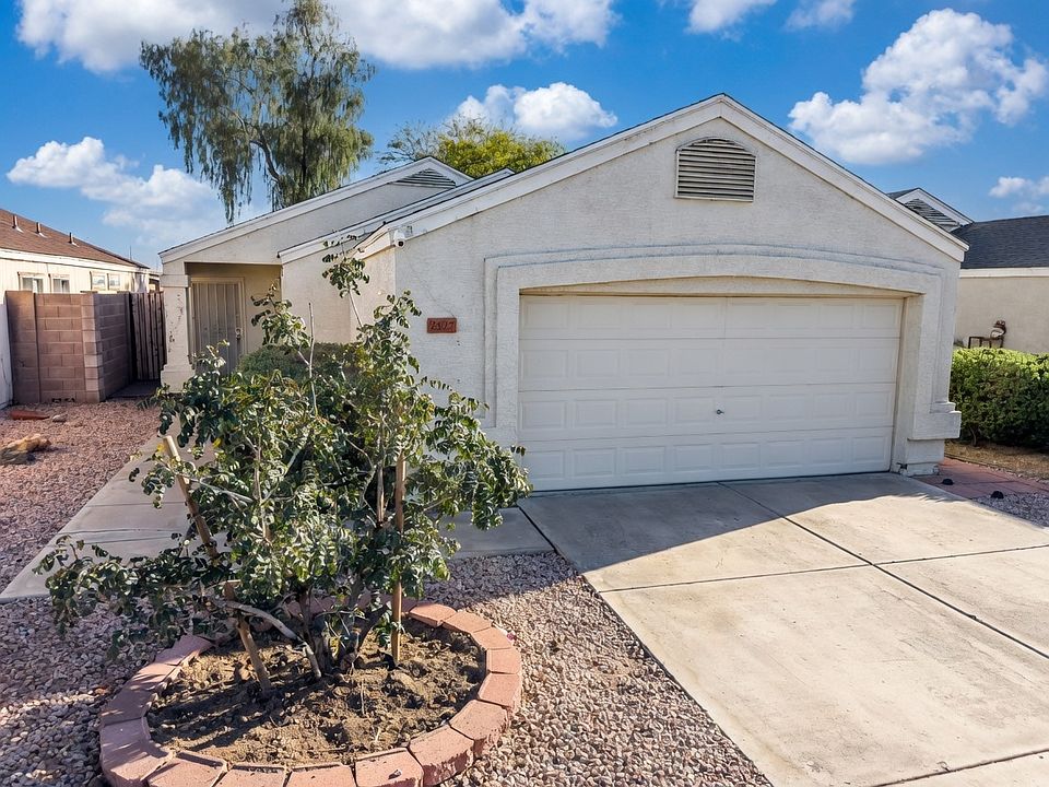 1st image of 2827 W Campo Bello Dr