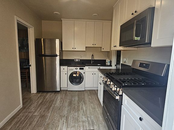 5th image of 2529 K Ave #B