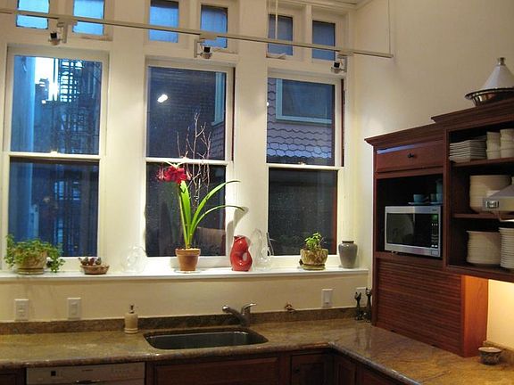 2nd image of 2034 Chancellor St Unit 1F