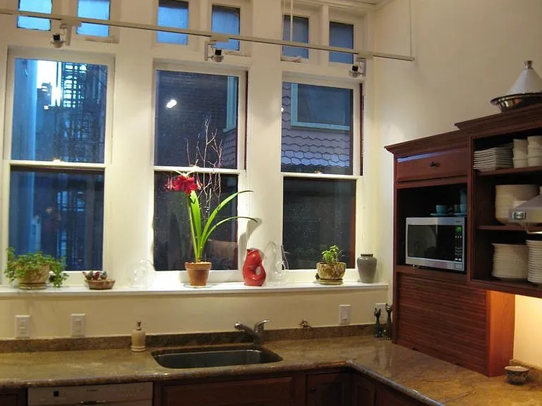 2034 Chancellor St #1F — Photo 2