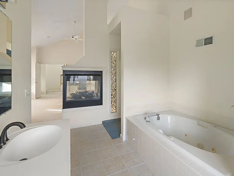 73 Half Crown Cir — Photo 15