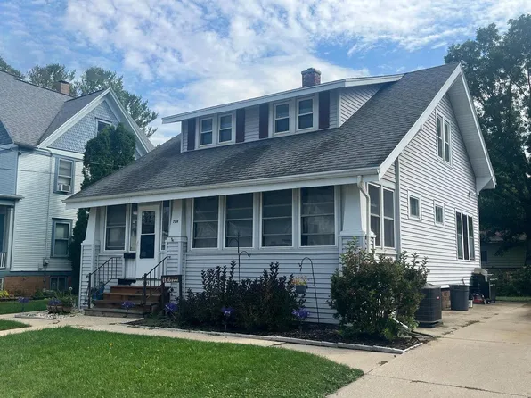 709 South 10th STREET, Watertown, WI 53094