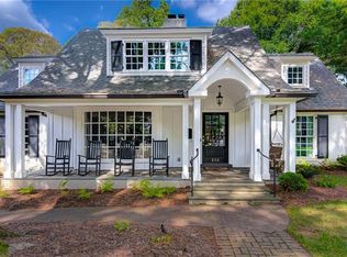 830 Roslyn Rd, Winston Salem, NC 27104