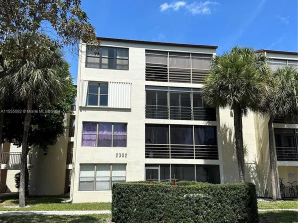 2302 S Cypress Bend Dr APT 306, Pompano Beach, FL 33069