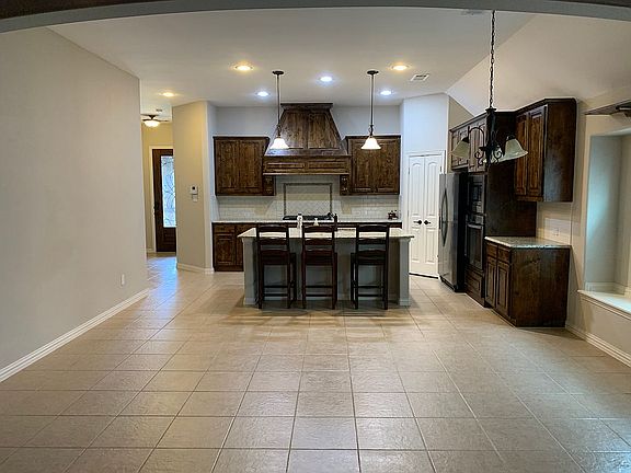 4th image of 840 Kirby Dr
