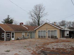 932 Cottage Rd, New Boston, IL 61272