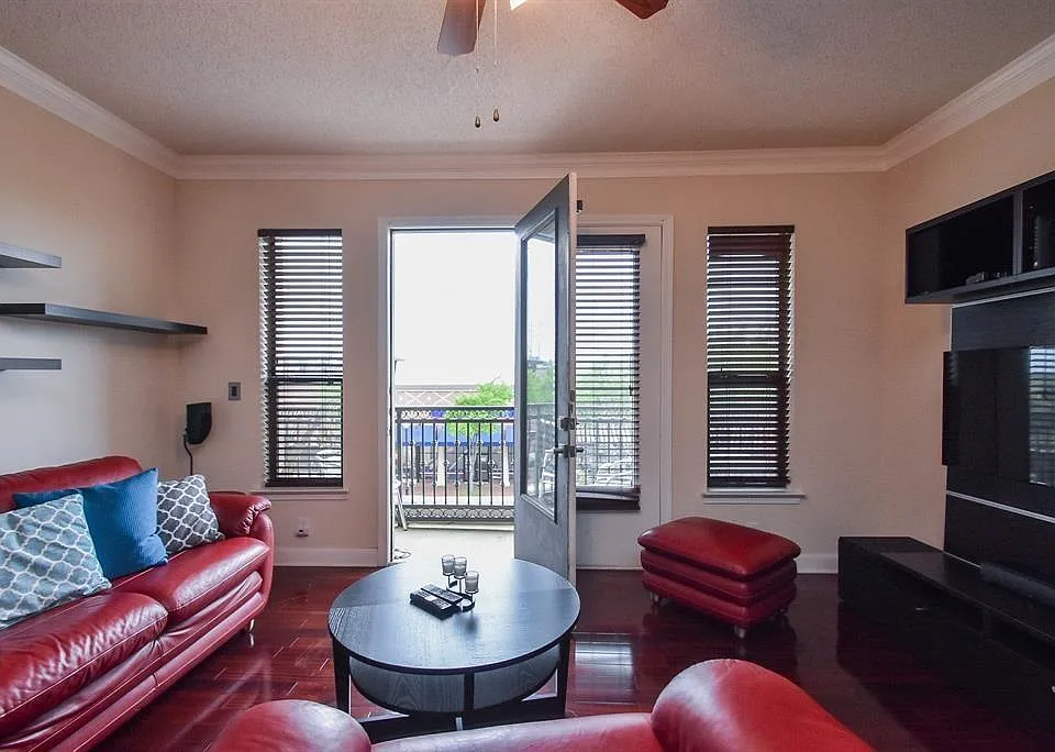 2299 Lone Star Dr #314