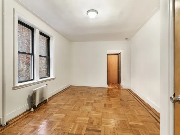 205 West Tenth Street image 1 of 5