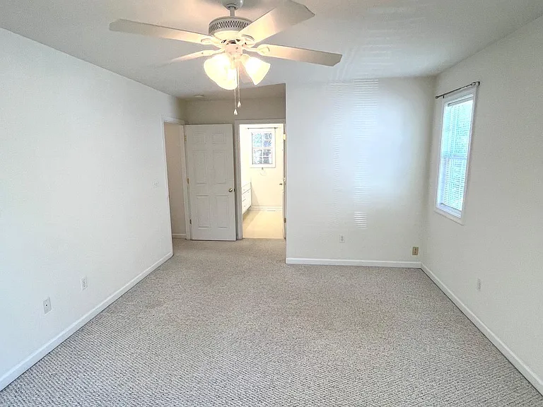 921 S Talbot St #C — Photo 16