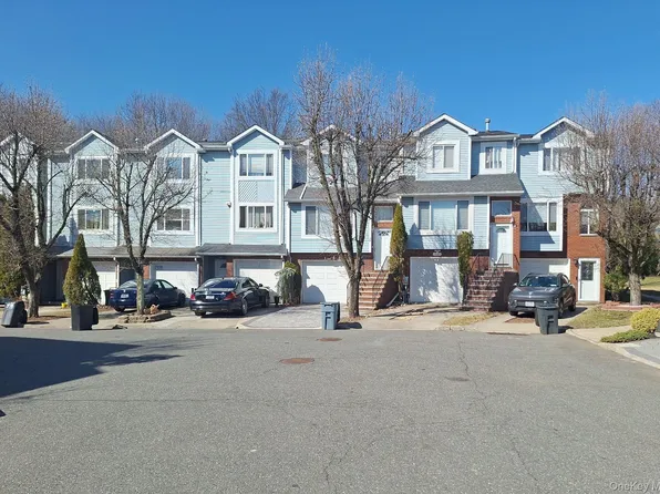 59 Pembrook Loop, Staten Island, NY 10309