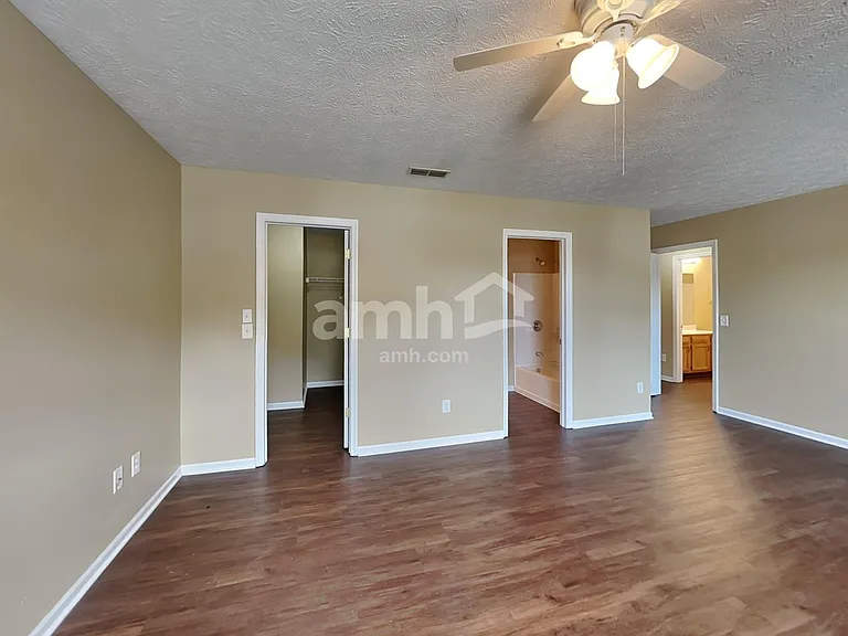 4150 Loyala Chase Ln — Photo 8