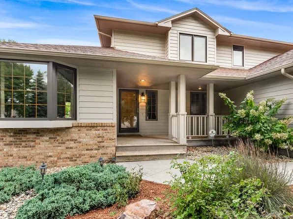 105 W Saint Andrews Dr, Sioux Falls, SD 57108