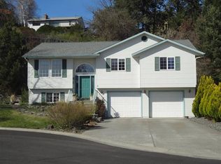 1631 Shetland Ct, Moscow, ID 83843