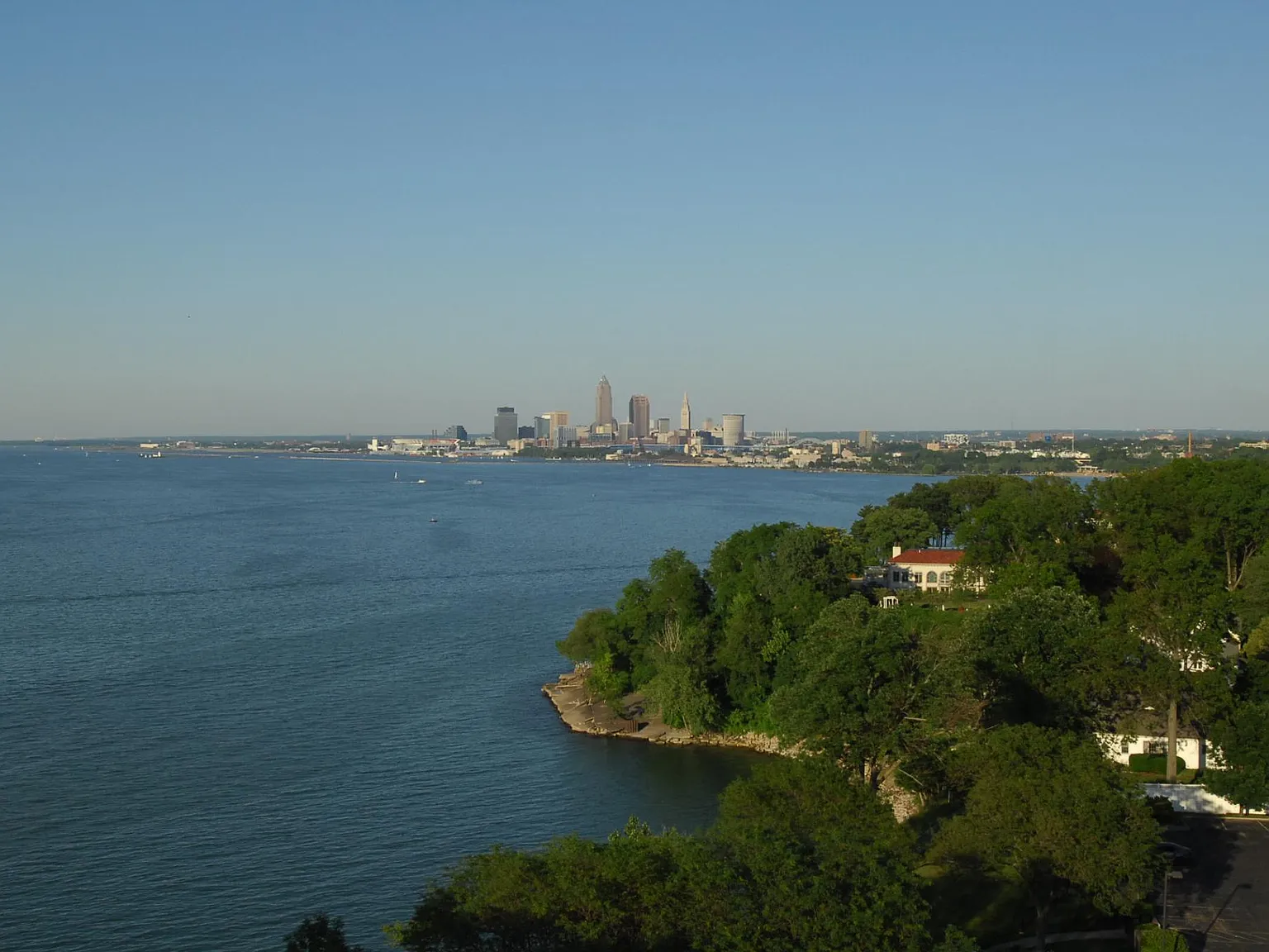 11820 Edgewater Dr — Photo 2