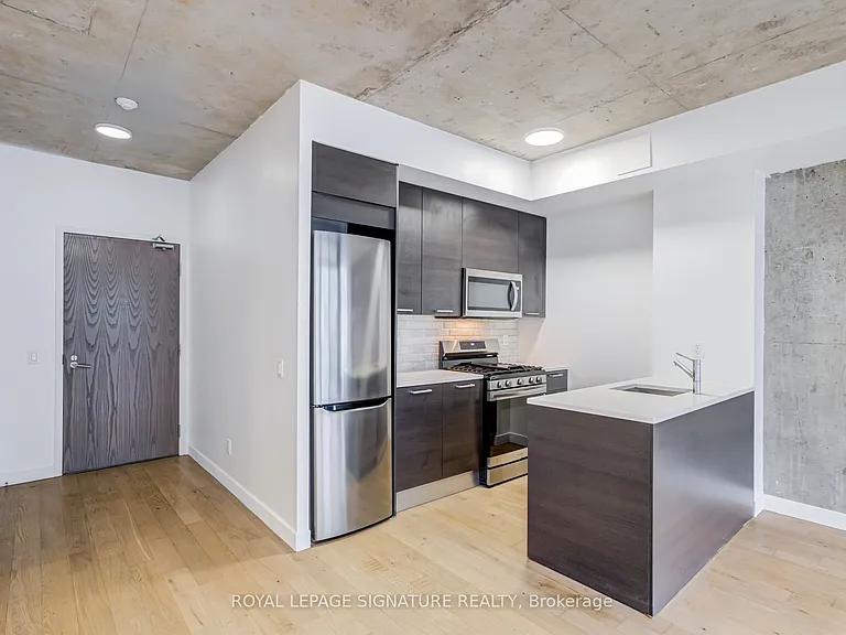 90 Broadview Ave #717 — Photo 4