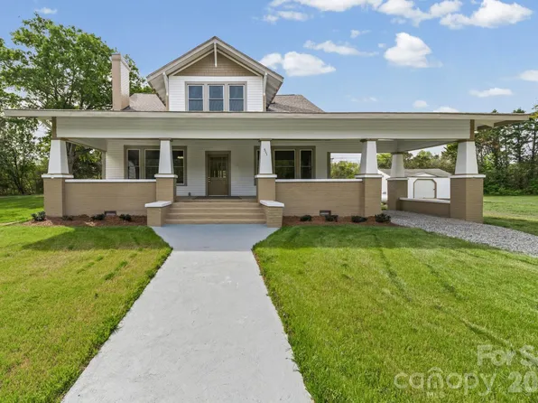 511 W Passaic St, Peachland, NC 28133