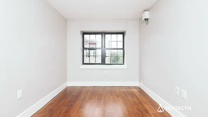Rented by Nooklyn NYC LLC | media 17