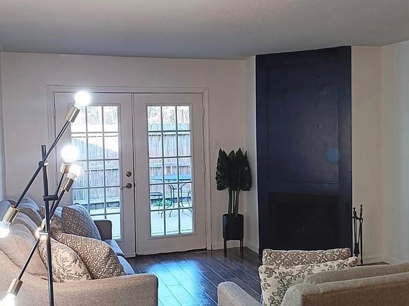 2nd image of 1770-A Crompton Pl #6-29