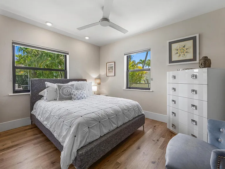 115 Highland Ln — Photo 18