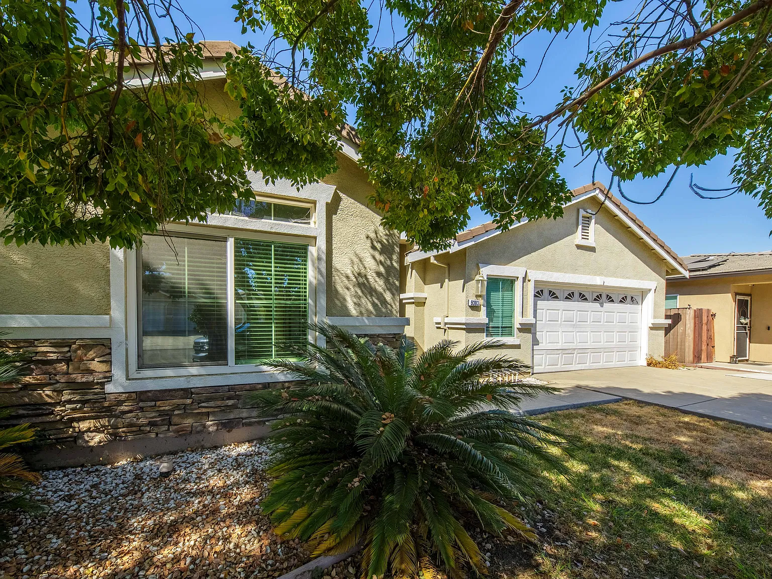 3 bed, 1708 sqft, $3,100 — Photo 3