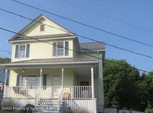 820 Scott Rd, Dickson City, PA 18519