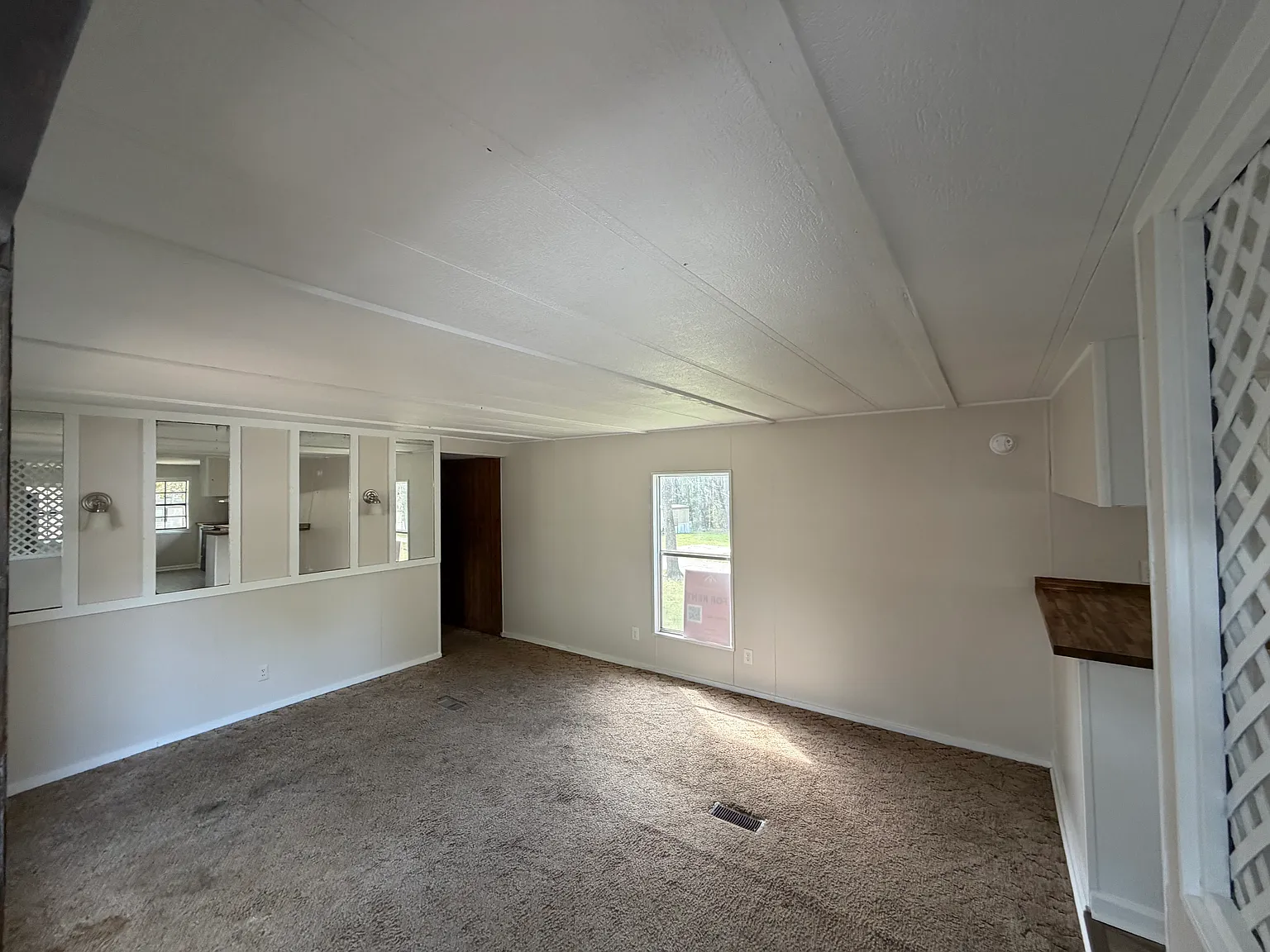 2 bed, $1,100 — Photo 3