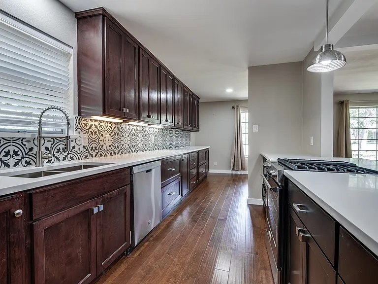 10908 Colbert Way — Photo 8