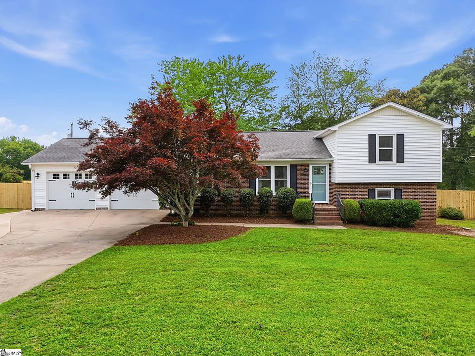 1st image of 105 Terry Lee Dr