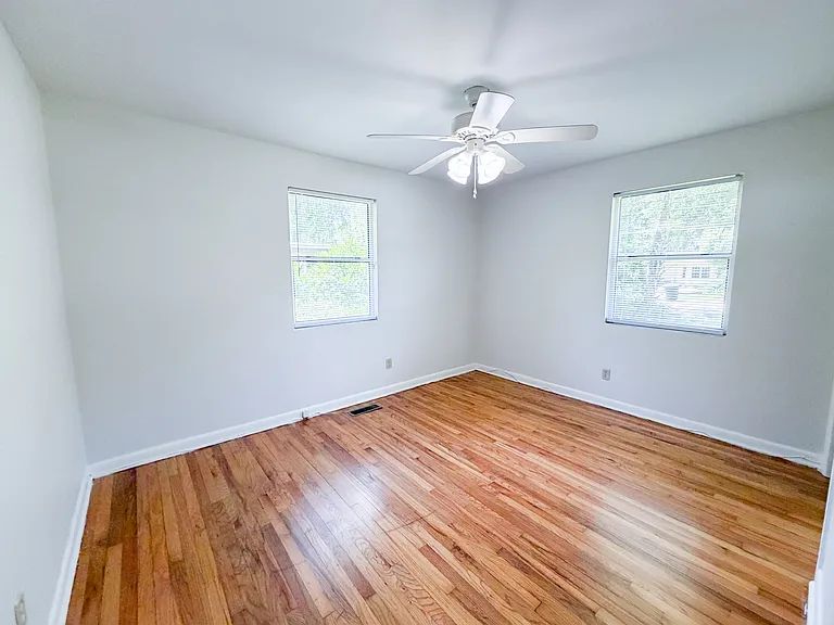 1666 Mayhew St — Photo 41