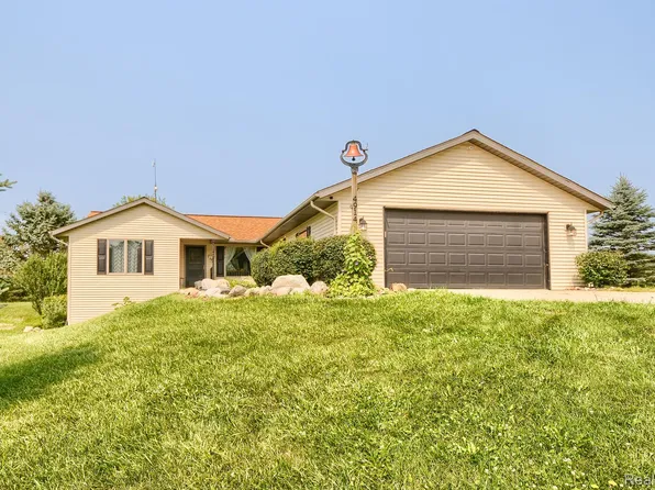 4914 Schott Rd, Mayville, MI 48744