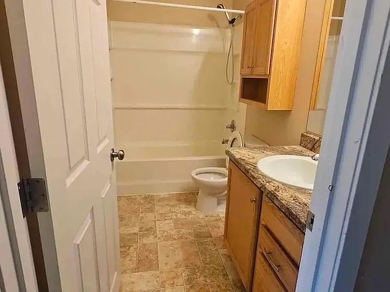 501 San Juan Cir #3 — Photo 7