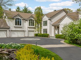 1925 Emerald Woods Ln, Highland Park, IL 60035