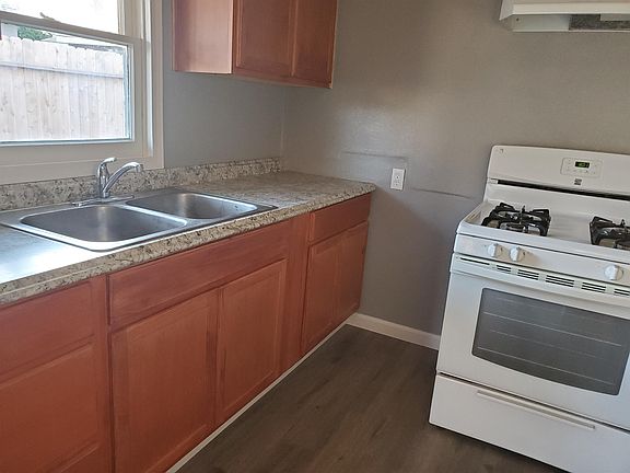 3rd image of 4794 Olivehurst Ave #A