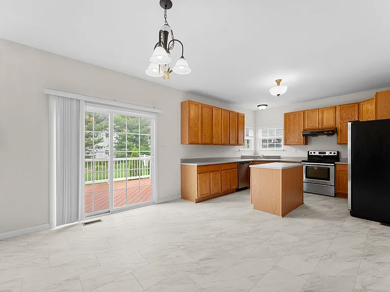 34 Bonhomme Richard Ct — Photo 16